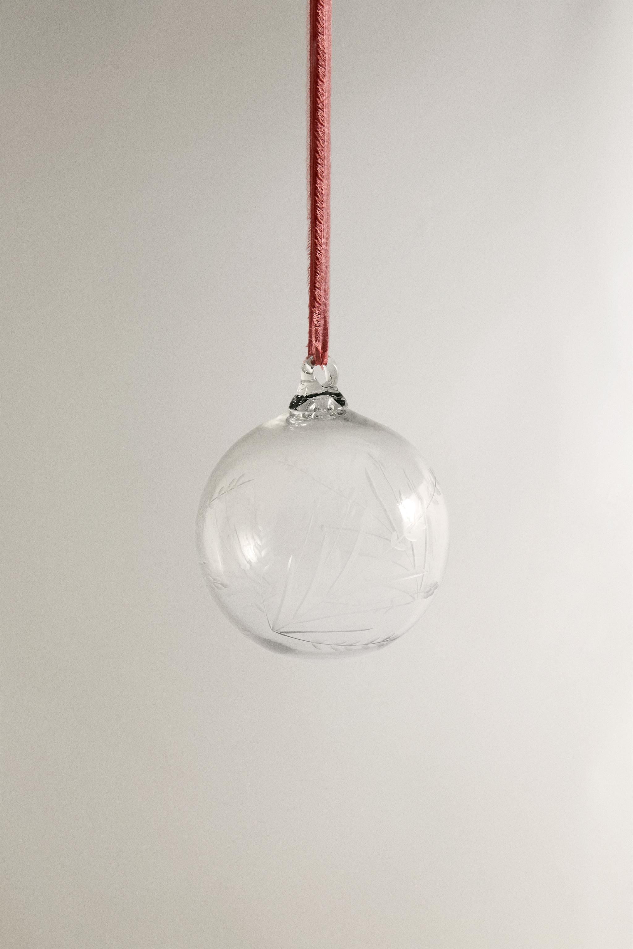 GLASS CHRISTMAS TREE BALL ORNAMENT